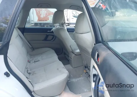 2008 Subaru Outback 2.5I z USA, uszkodzony, nr VIN 4S4BP61C187321883